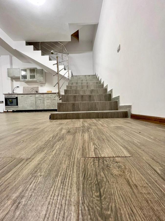 Casa Camelia Villa Nehoiu Eksteriør bilde